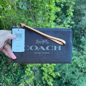COACH Large Corner Zip Wristlet Women's Denim Clutch Bag Classic Blue Zip-Top